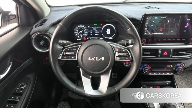 Kia The New K3 2nd generation 2024 Белый из Кореи, фото 4
