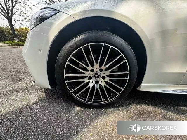 Mercedes-Benz C-class 2024 Белый из Китая, фото 4
