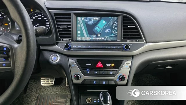 Hyundai Avante AD 2018 Белый из Кореи, фото 4