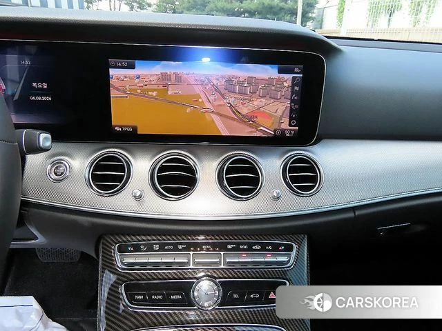 Mercedes-Benz E-Class W213 2018 Белый из Кореи, фото 4