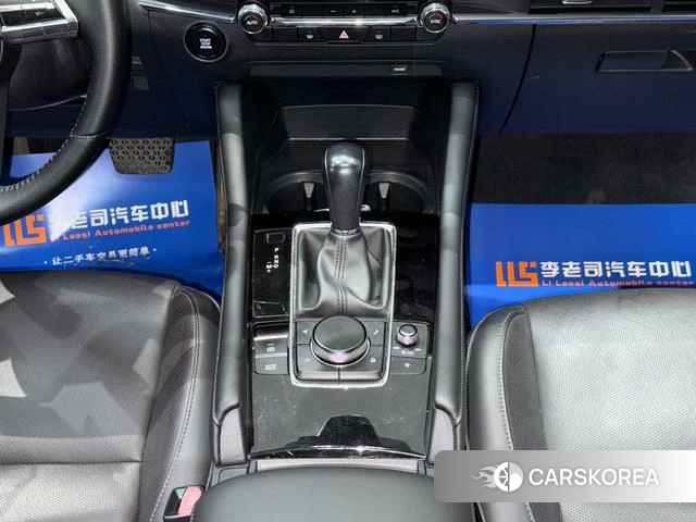Mazda 3 2021 Белый из Китая, фото 4