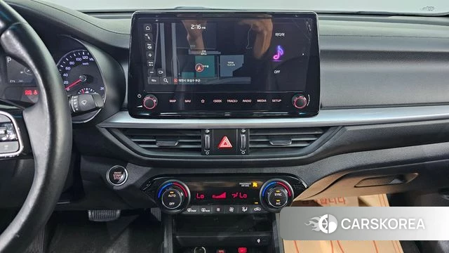 Kia The New K3 2nd generation 2022 Белый из Кореи, фото 5
