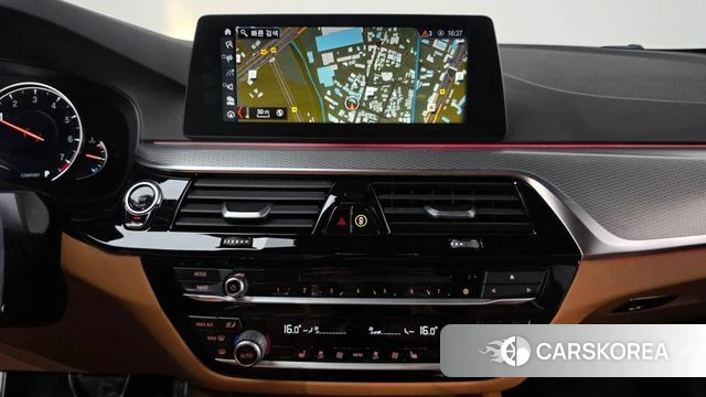 BMW 5 Series (G30) 2018 Черный из Кореи, фото 4