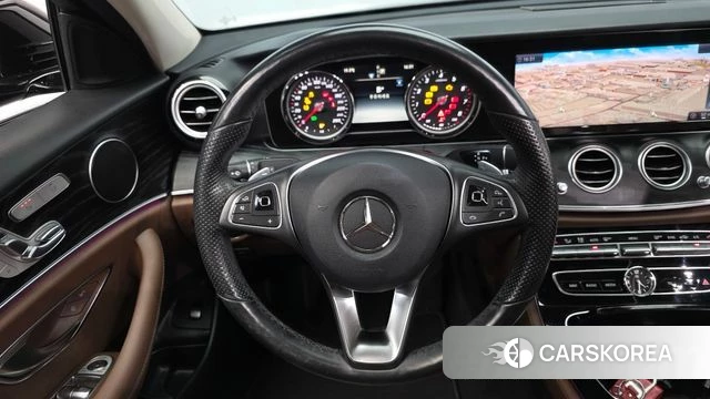 Mercedes-Benz E-Class W213 2018 Черный из Кореи, фото 4