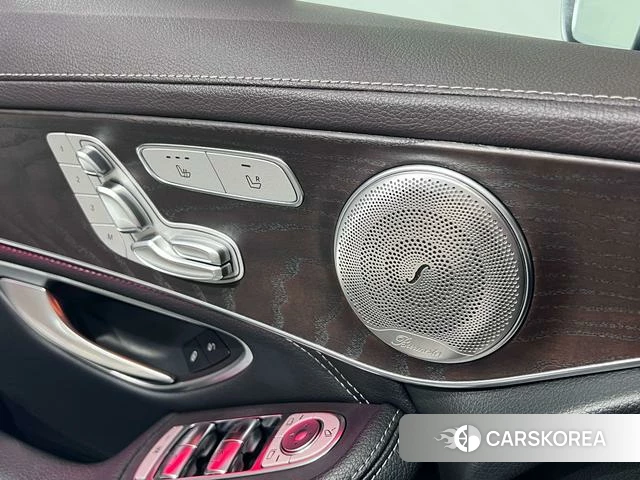 Mercedes-Benz GLC 2020 Черный из Китая, фото 4