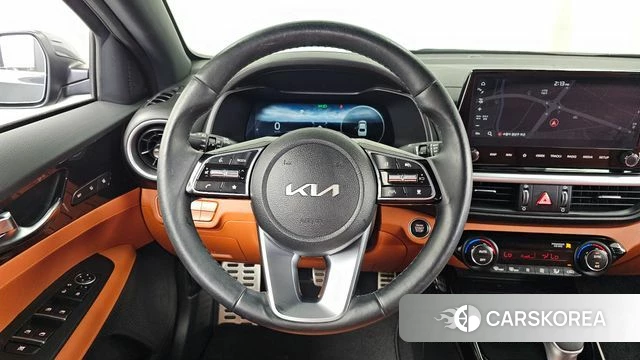 Kia The New K3 2nd generation 2024 Серый из Кореи, фото 4
