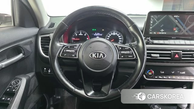Kia Seltos 2021 Белый из Кореи, фото 4