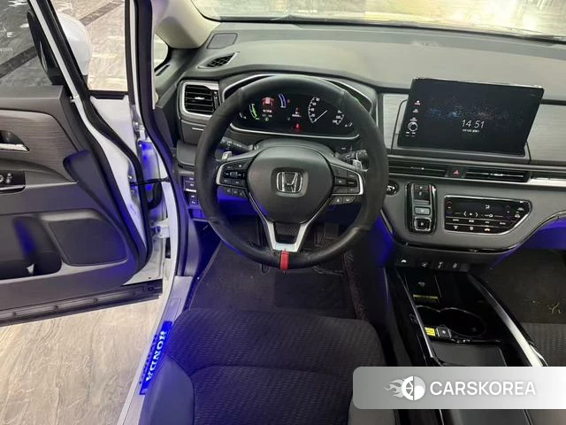 Honda Elysion 2024 Белый из Китая, фото 4