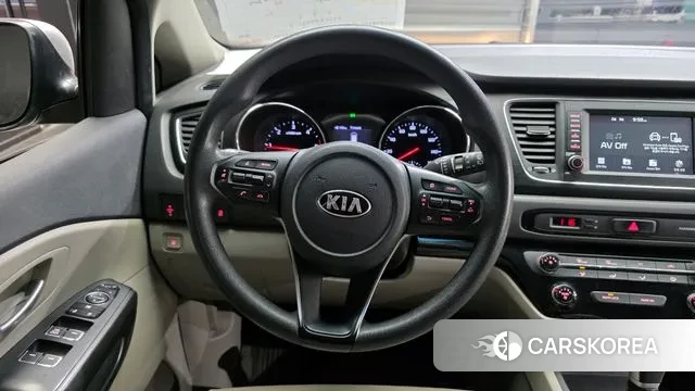 Kia The New Carnival 2019 Серебряный из Кореи, фото 4