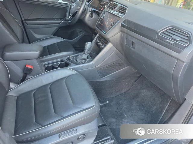 Volkswagen Tiguan second Generation 2018 Серый из Кореи, фото 4