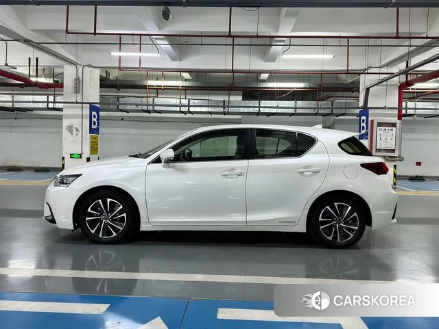 Lexus CT 2021 Белый из Китая, фото 4