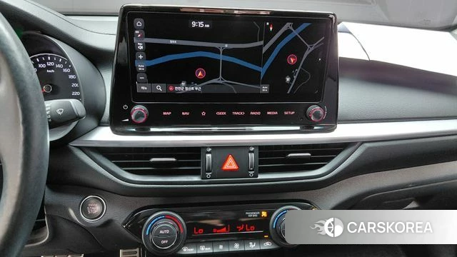 Kia The New K3 2nd generation 2022 Белый из Кореи, фото 4