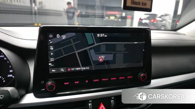 Kia The New K3 2nd generation 2021 Белый из Кореи, фото 4