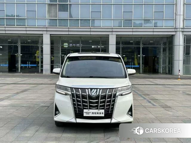 Toyota Alphard 2023 Белый из Китая, фото 4