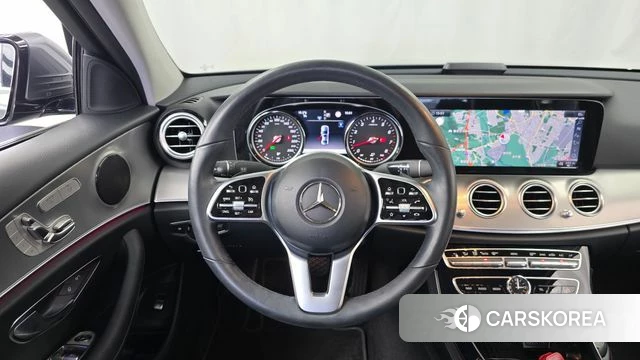 Mercedes-Benz E-Class W213 2018 Серый из Кореи, фото 4