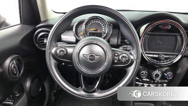 Mini Cooper D 2019 Черный из Кореи, фото 4
