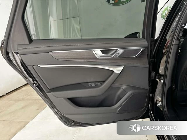 Audi A6L 2025 Черный из Китая, фото 4