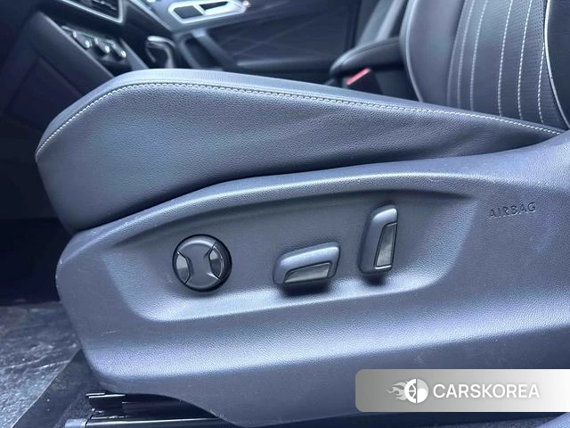 Volkswagen Tiguan L 2023 Белый из Китая, фото 4