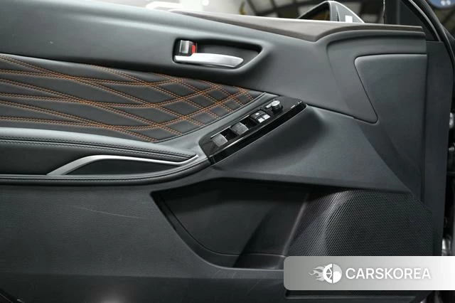 Toyota Avalon 2024 Серебристо-серый из Китая, фото 4