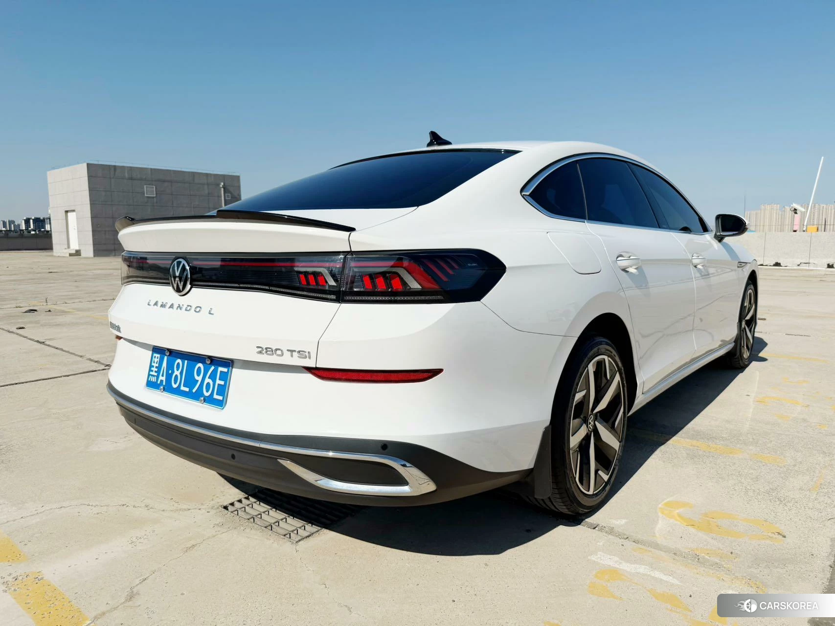 Volkswagen Lamando 2023 Белый из Китая, фото 4