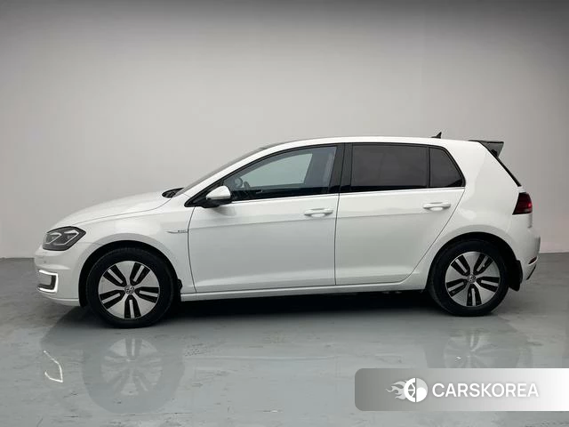 Volkswagen Golf 2020 Белый из Китая, фото 4