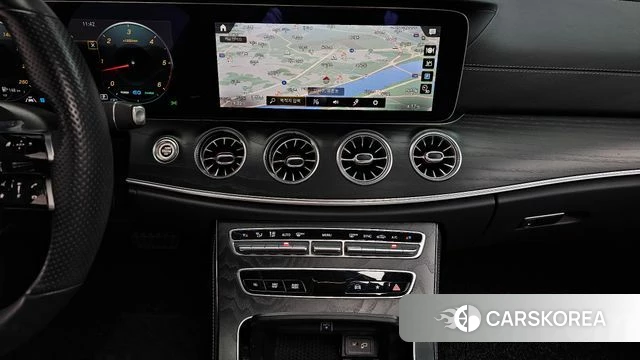 Mercedes-Benz E-Class W213 2022 Белый из Кореи, фото 4