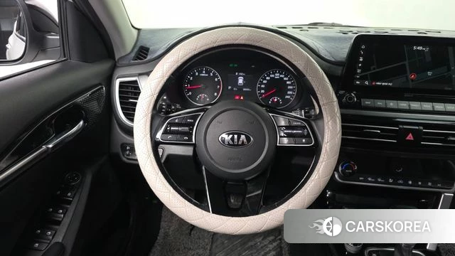 Kia Seltos 2019 Белый из Кореи, фото 4