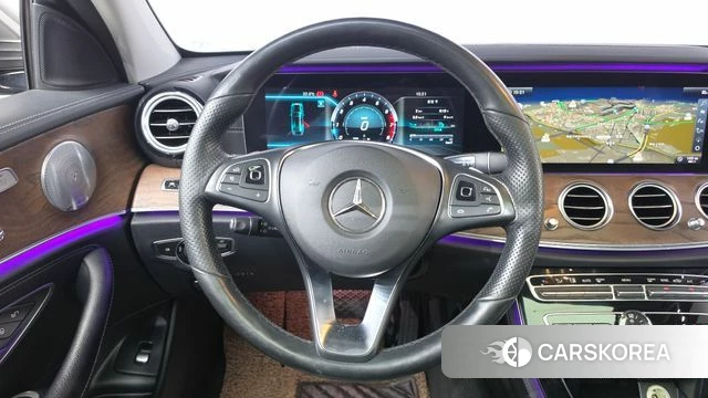 Mercedes-Benz E-Class W213 2018 Серый из Кореи, фото 4