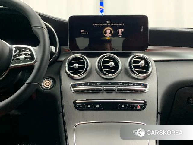 Mercedes-Benz GLC 2022 Белый из Китая, фото 4