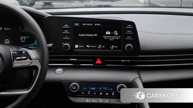 Hyundai The New Avante Hybrid (CN7) 2023 Белый из Кореи, фото 4