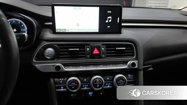 Genesis The New G70 id 4966769 из Кореи 4