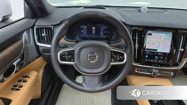 Volvo V90 Cross-Country 2024 Белый из Кореи, фото 4