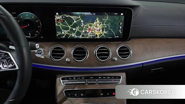 Mercedes-Benz E-Class W213 2023 Белый из Кореи, фото 4