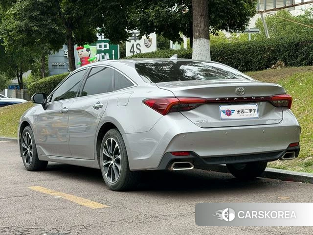 Toyota Avalon 2022 Серебристо-серый из Китая, фото 4