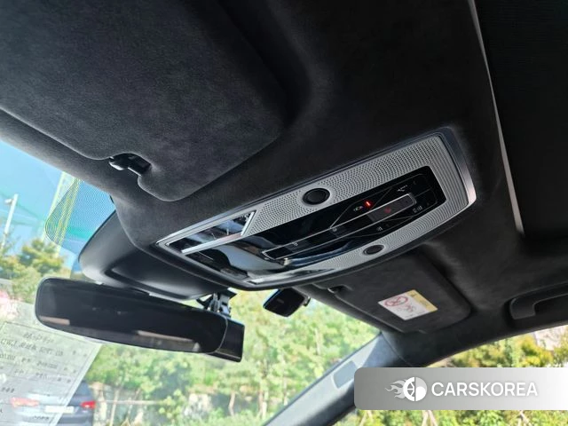 Audi A8 (D5) 2021 Черный из Кореи, фото 4