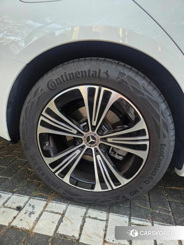 Mercedes-Benz E-Class W214 2025 Белый из Кореи, фото 4