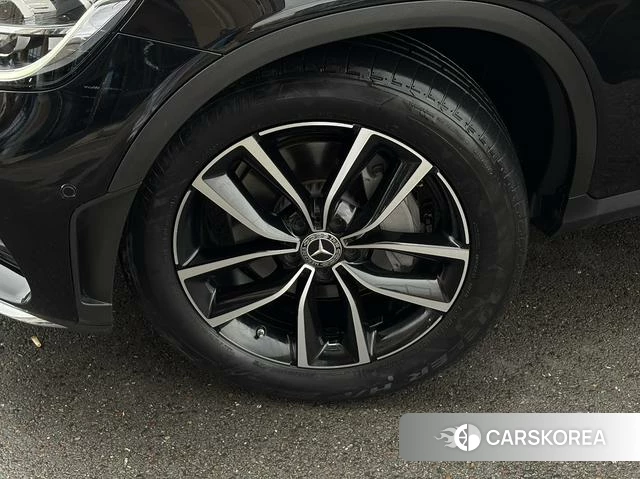 Mercedes-Benz GLC 2021 Черный из Китая, фото 4