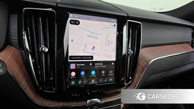 Volvo XC60 second Generation 2025 Белый из Кореи, фото 4