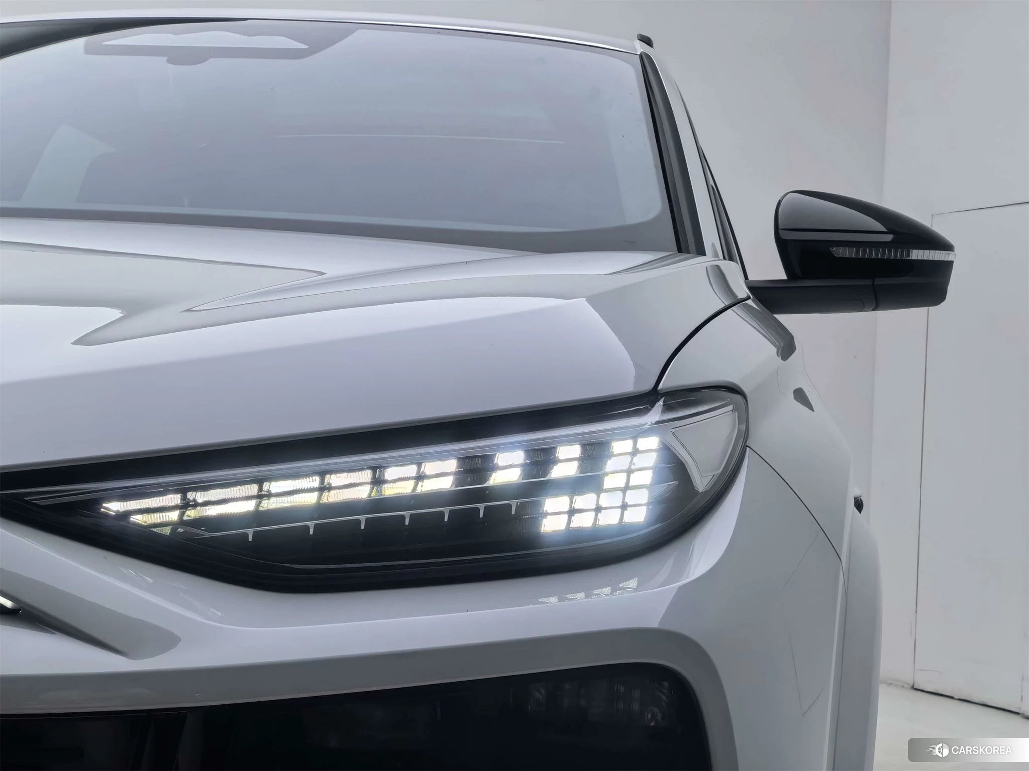 Audi Q6L 2025 Белый из Китая, фото 4