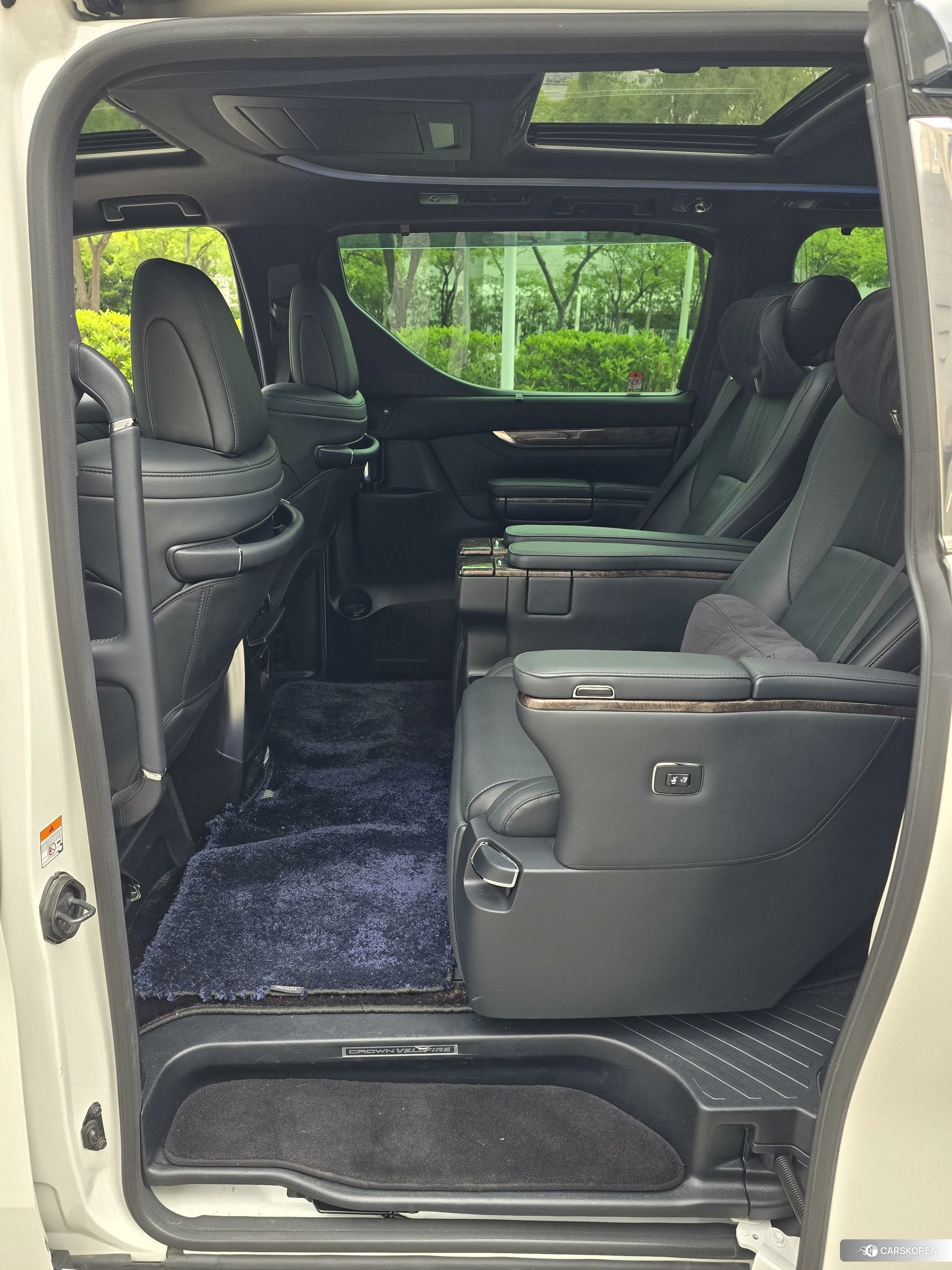 Toyota Vellfire 2022 Белый из Китая, фото 4
