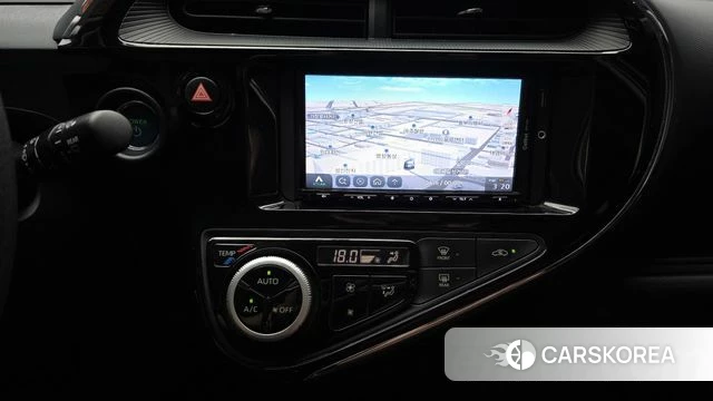 Toyota Prius C 2018 Серебряный из Кореи, фото 4