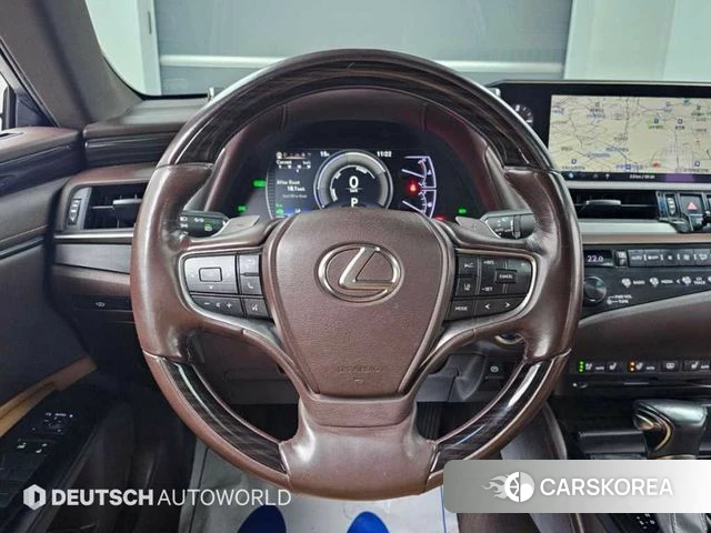 Lexus ES300h 7th generation 2018 Белый из Кореи, фото 4