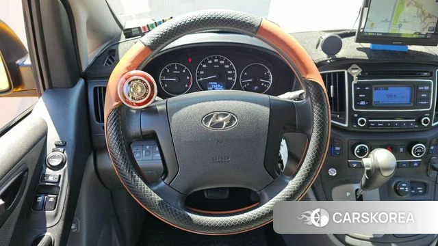 Hyundai The New Grand Starex 2018 Желтый из Кореи, фото 4