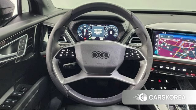 Audi Q4 e-Tron (F4) 2022 Черный из Кореи, фото 4
