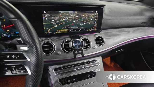 Mercedes-Benz E-Class W213 2022 Белый из Кореи, фото 4