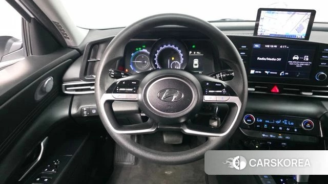 Hyundai Avante Hybrid (CN7) 2021 Белый из Кореи, фото 4