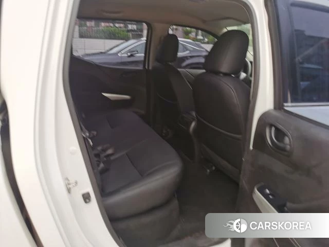 Nissan Navara 2022 Белый из Китая, фото 4