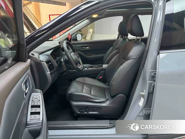 Nissan X-Trail 2021 Темно-серый из Китая, фото 4
