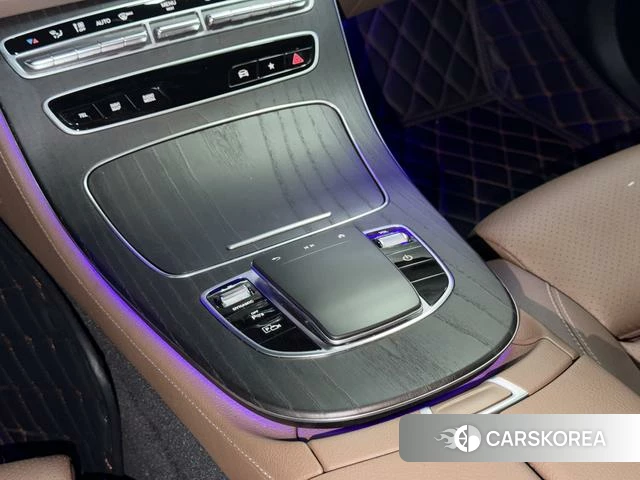 Mercedes-Benz E-Class 2022 Белый из Китая, фото 4