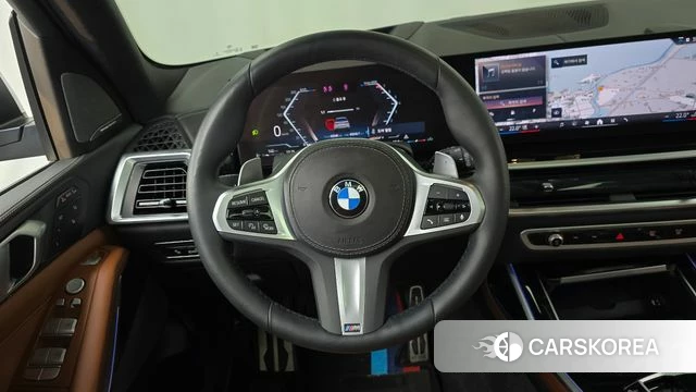 BMW X7 (G07) 2024 Белый из Кореи, фото 4